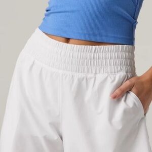 Aerie brand new white shorts